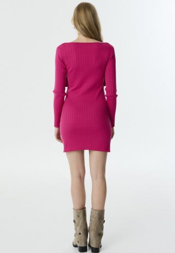 Платье футляр