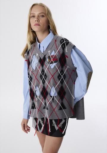 Пуловер без рукавов