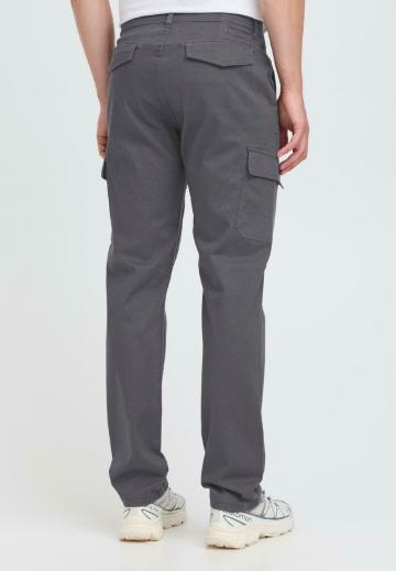 Брюки с накладными карманами