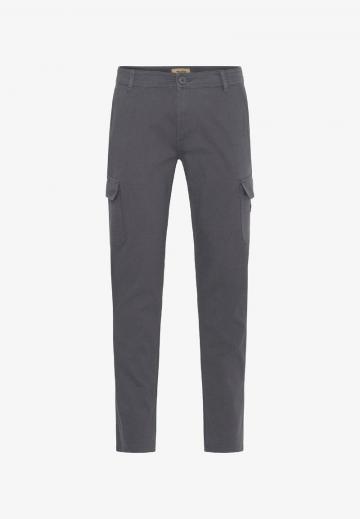 Брюки с накладными карманами