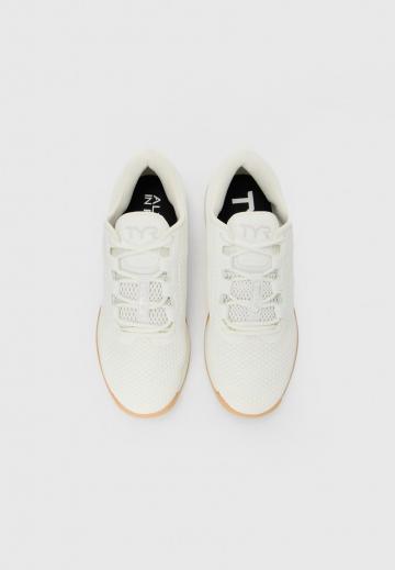 Тренировочные кроссовки