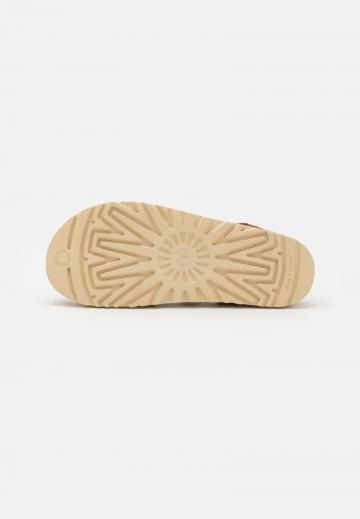 Босоножки на платформе