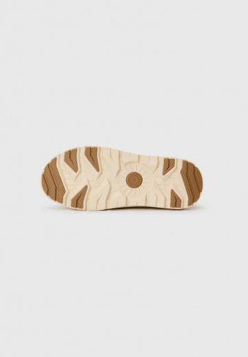 Сапожки на танкетке