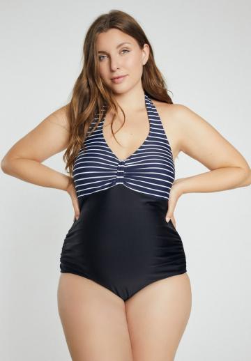 Слитный купальник