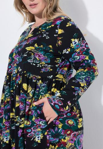 Вязаное платье