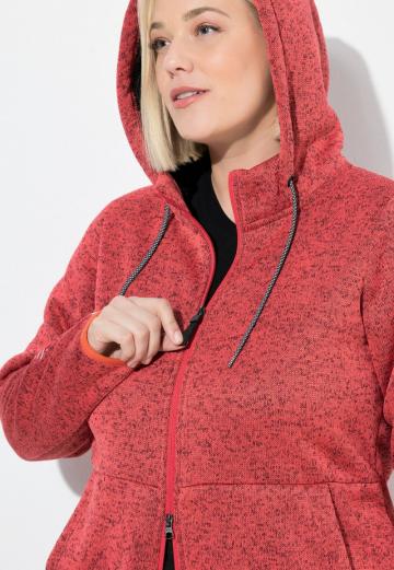 Длинный жилет