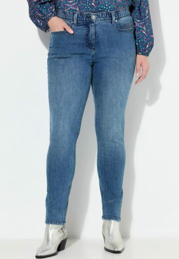 Узкие джинсы