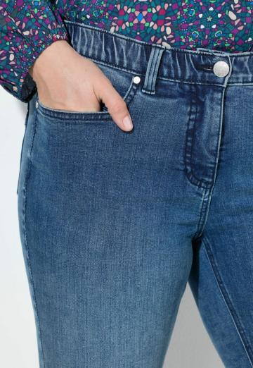 Узкие джинсы