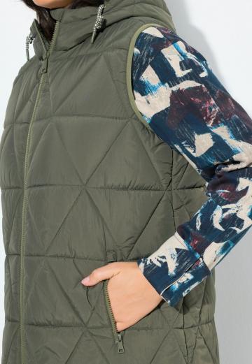 Длинный жилет