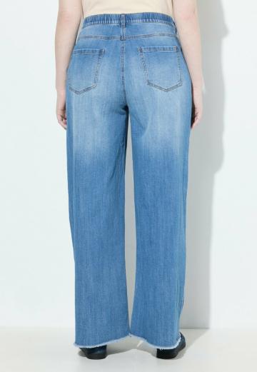 Прямые джинсы