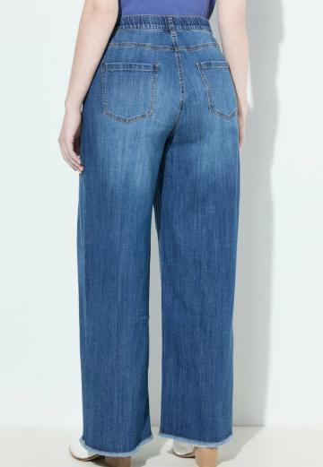 Прямые джинсы