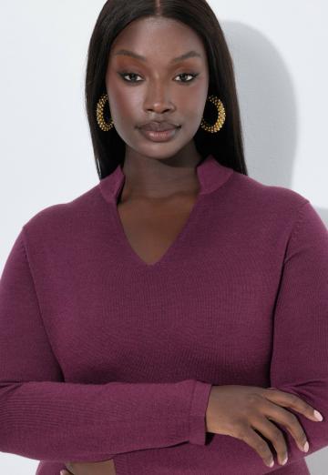 Пуловер с вырезом V