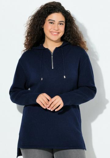 Пуловер с капюшоном