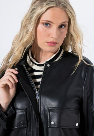 Кожаная куртка