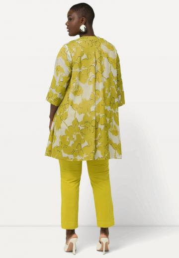 Длинный жилет