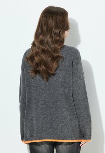 Длинный пуловер