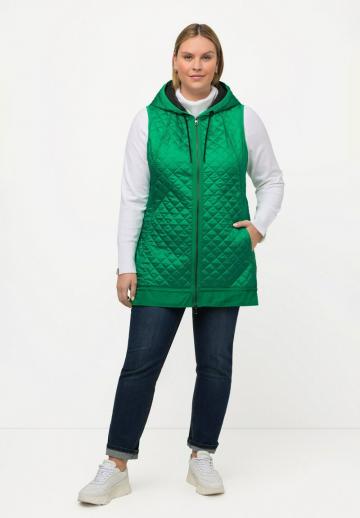 Длинный жилет