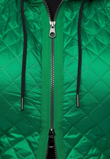 Длинный жилет