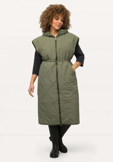 Длинный жилет