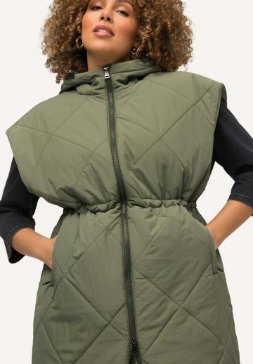 Длинный жилет