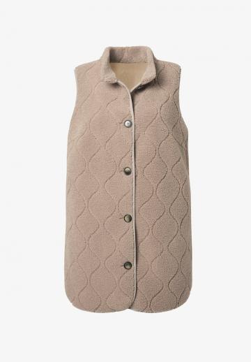 Длинный жилет