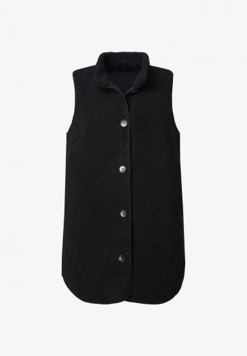 Длинный жилет