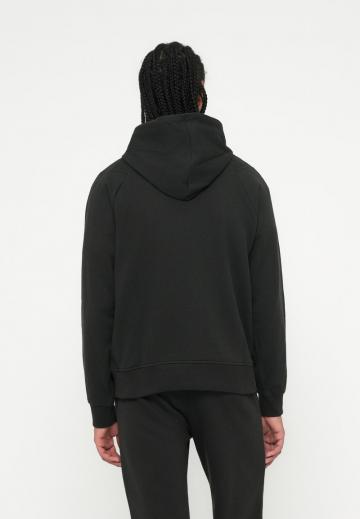 Спортивная кофта