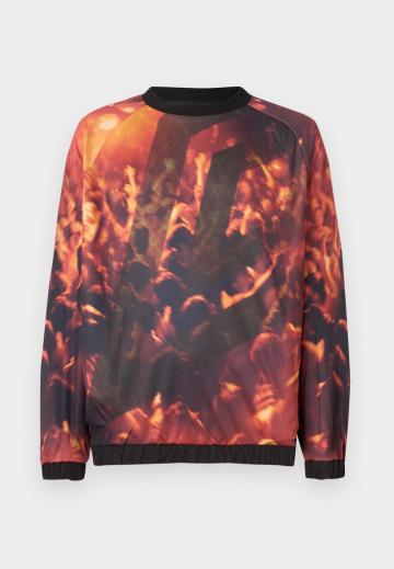 Спортивная кофта