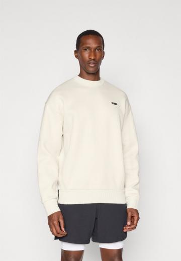 Спортивная кофта