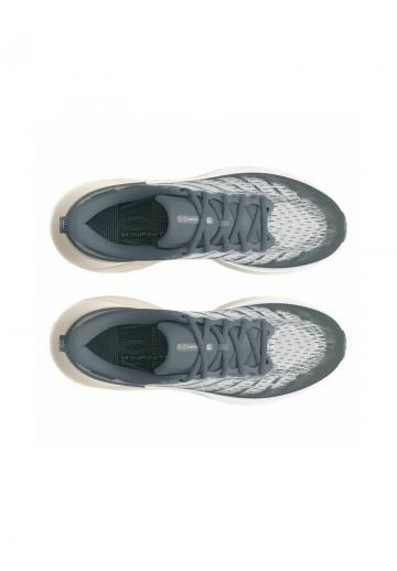 Беговые кроссовки