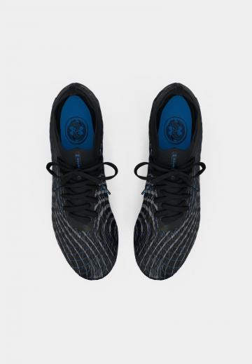 Футбольные бутсы