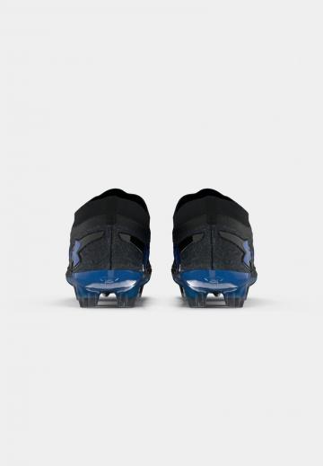 Футбольные бутсы