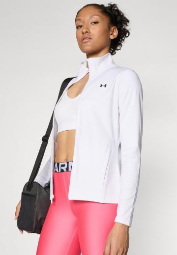 Спортивная куртка