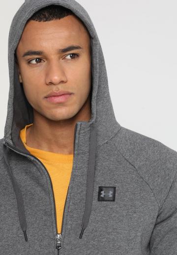 Спортивная кофта