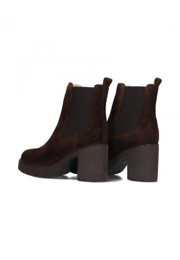 Полусапожки на высоком каблуке