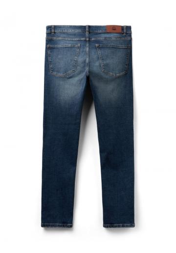 Узкие джинсы