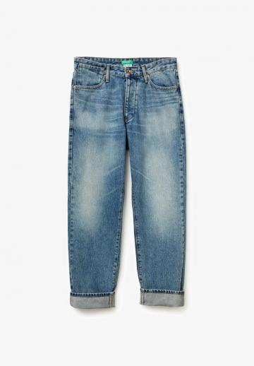 Прямые джинсы