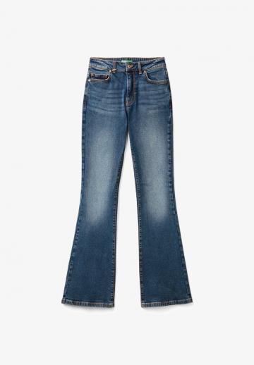 Клешеные брюки