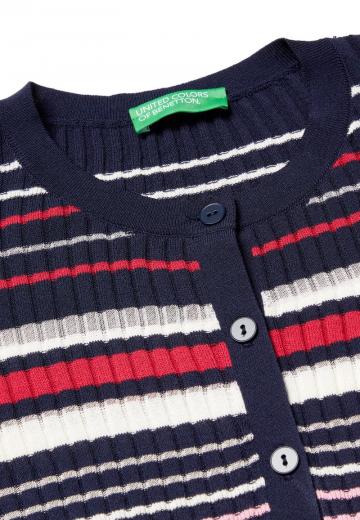 Вязаная кофта