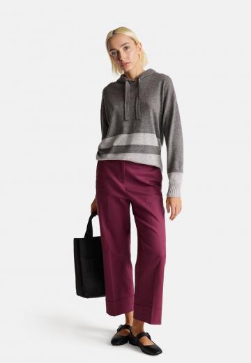 Пуловер с капюшоном