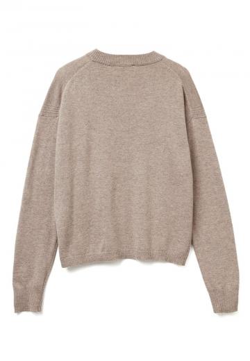 Пуловер с вырезом V