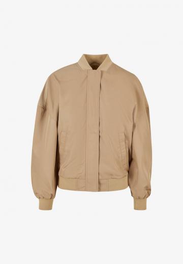 Куртка с накладнымит карманами