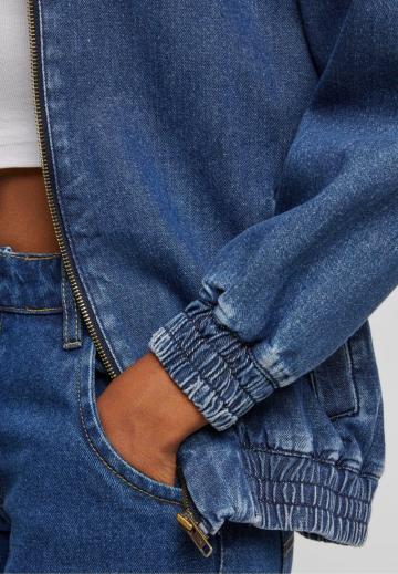 Джинсовая куртка