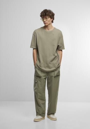 Брюки с накладными карманами