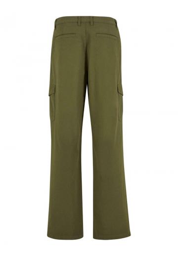 Брюки с накладными карманами