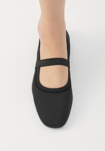 Спортивные балетки