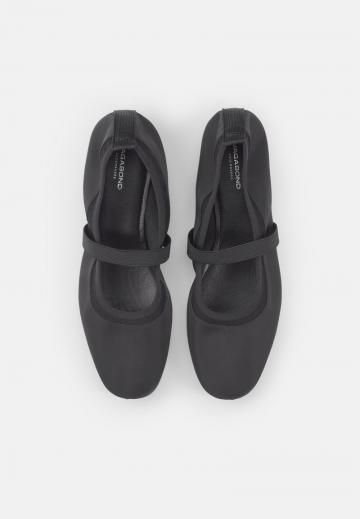 Спортивные балетки