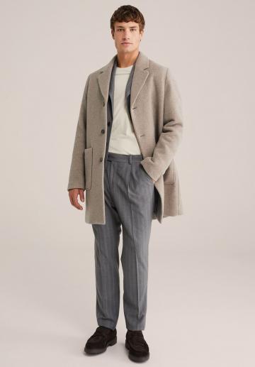 Короткое пальто