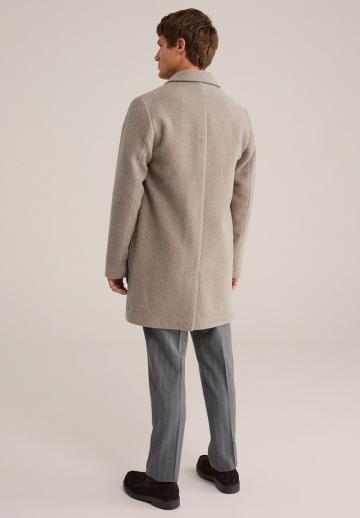 Короткое пальто