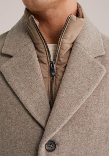 Короткое пальто